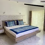Narr Hotel